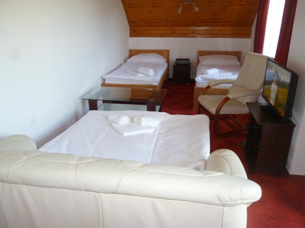 Pension Libra Velesin Exterior photo